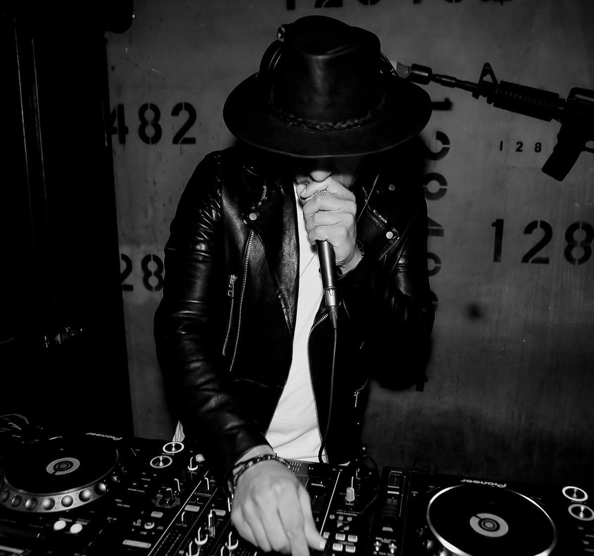 DJ iKhan
